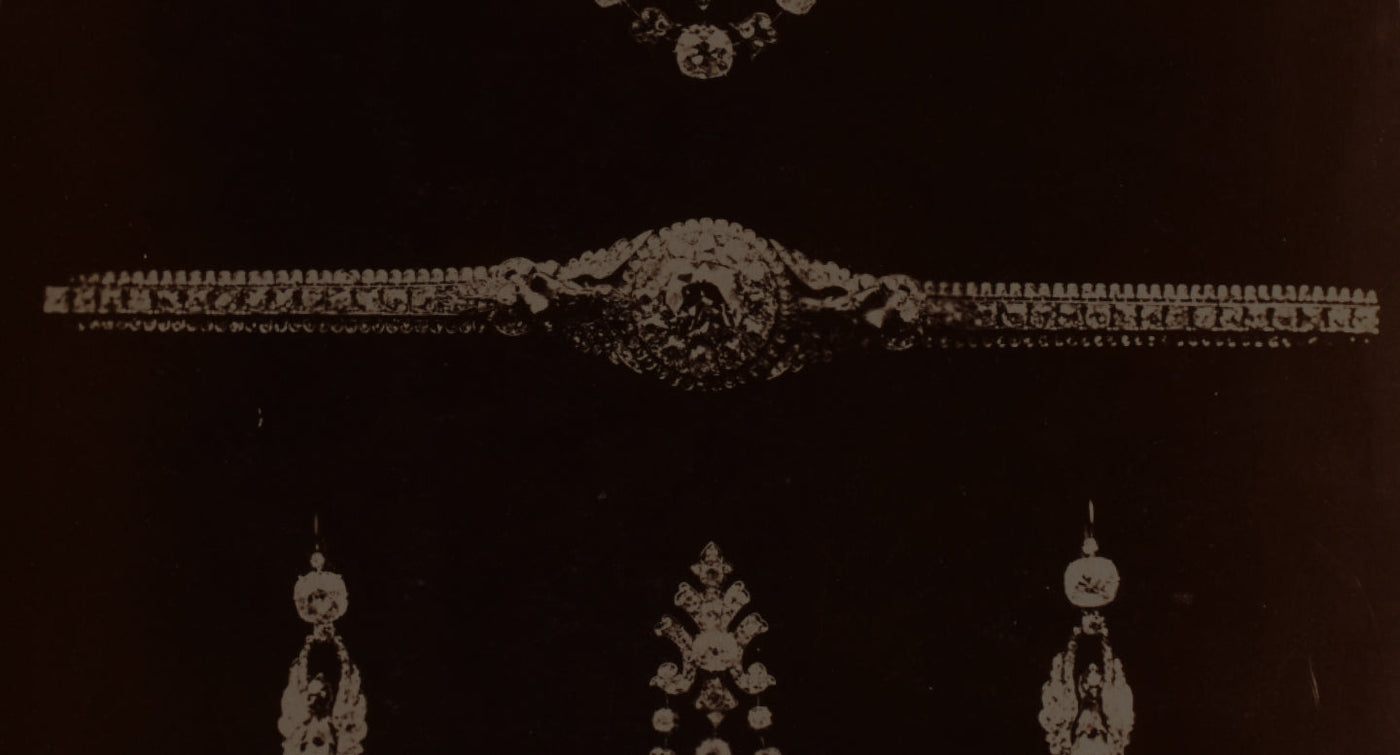 photograph of jewelry crafted by jeweler Oscar Massin