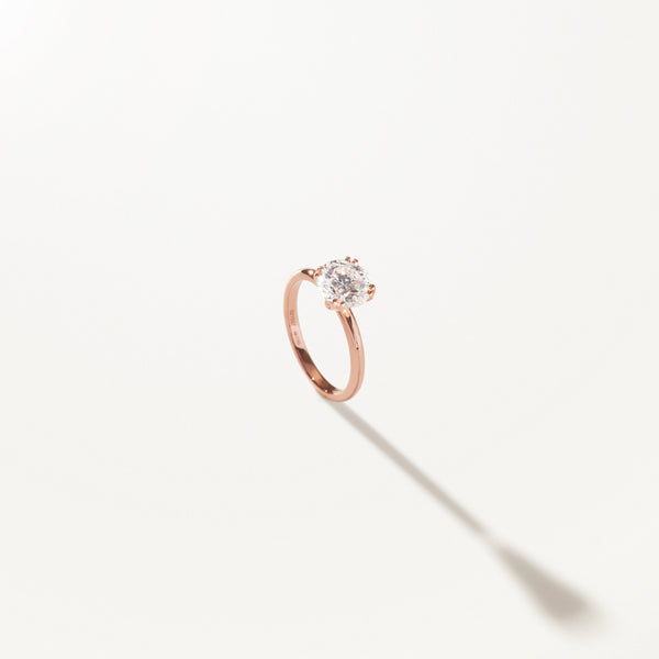Lumière Engagement Ring, Round lab diamond solitaire rose gold band