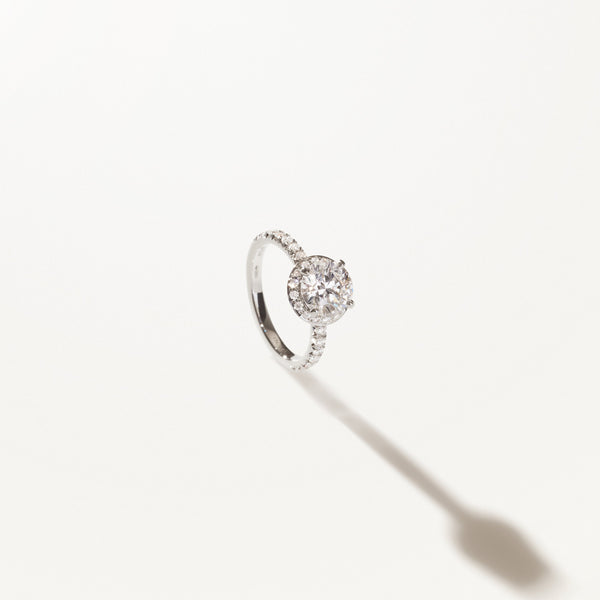 Majesté Engagement Ring, Round lab diamond platinum pavé band